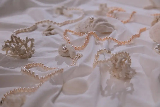 How Do I Style Ocean-Themed Jewelry with Casual Wear?
